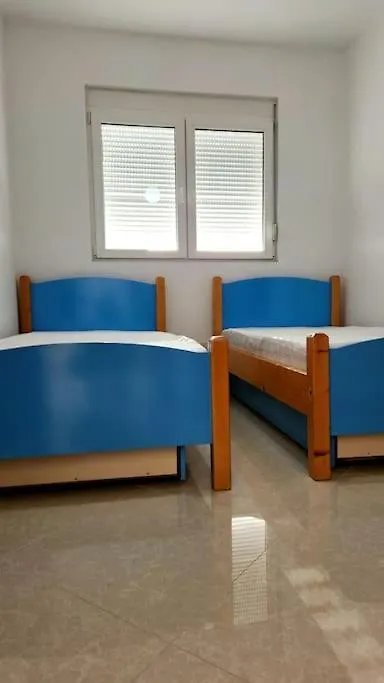 Apartment Modern & Cozy Apt, 1Km From City Center Fier Albania