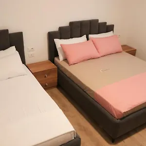 Séjour chez l'habitant Albora, Fier
